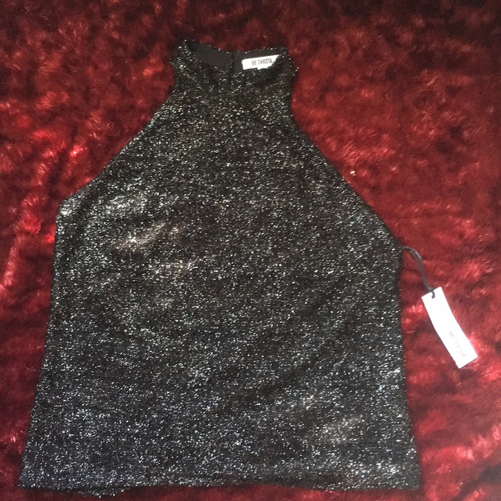 B.B. Dakota crunchy sparkles top💘